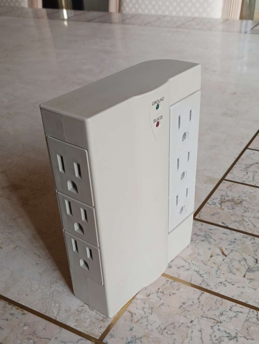 Surge Protector,,110v,,,6 Outlets,,3 Pivot,,brand-side socket...New,,almond
